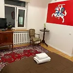 Studija Mona *