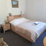 Studija Mona אכסניה *