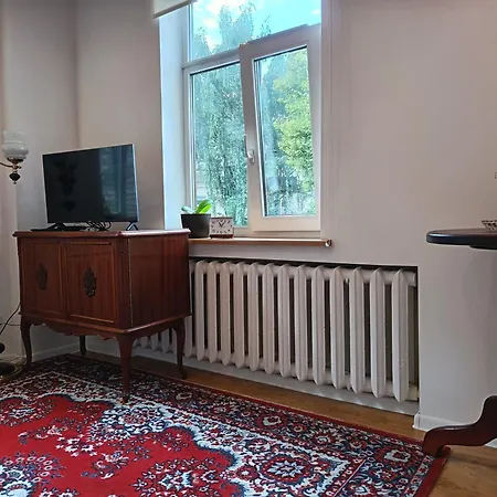 Hostal Studija Mona *